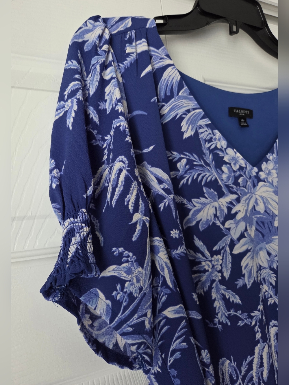 Talbots Etched Toile Belted Smocked Fit&Flare Blue Floral Dress Size 14P - Picture 5 of 12